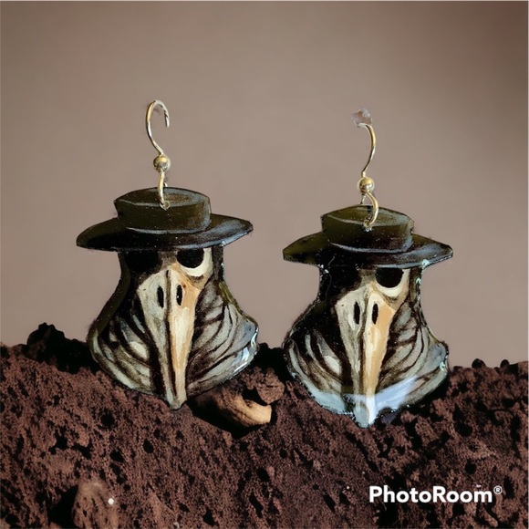Plague Dead Mask earrings - Picture 1 of 2